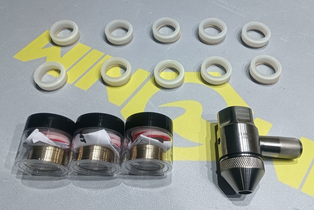 1761726673799947.jpg 301129-1-13-20479381-Abrasive-Nozzle-Assembly h2o kmt waterjet parts.jpg